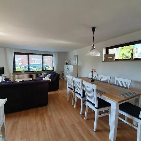 Haus Rohr 1 *
